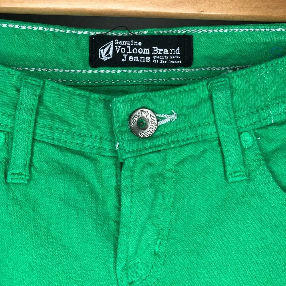 Volcom Kelly Green Straight Leg Jeans Size Junior 5 - Picture 3 of 7